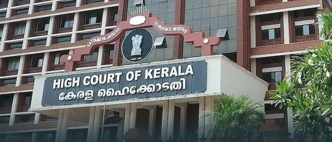 തദ്ദേശ തെരഞ്ഞെടുപ്പ്: അനധികൃത ബോർഡുകളടക്കമുള്ളവ നീക്കം ചെയ്യൽ; എല്ലാവർക്കും ബാധകമെന്ന് കോടതി