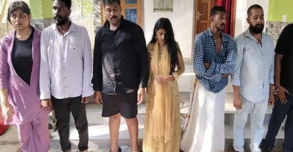 പൊലീസ് ജീപ്പില്‍ കാറിടിച്ച് കടന്നു; ഡാൻസാഫ് വീടുവളഞ്ഞു: എംഡിഎംഎയും ഹൈബ്രിഡ് കഞ്ചാവുമായി ഡോക്ടറടക്കം 7 പേര്‍ പിടിയില്‍