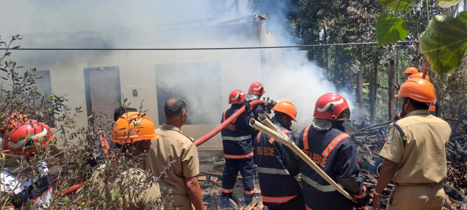 വീടിന് തീപിടിച്ചു;സംഭവം ചീരാലിൽ