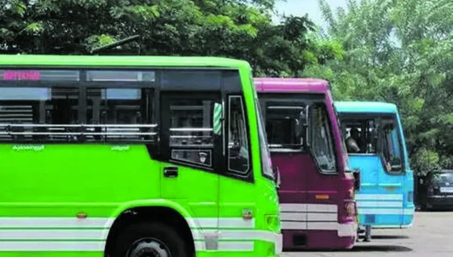 സ്വകാര്യ ബസുകളിൽ തിരക്ക് തീരെ കുറവ്; കൈനഷ്ടം അറിഞ്ഞ് സ്വകാര്യ ബസുകൾ: പ്രതീക്ഷ ബജറ്റിൽ