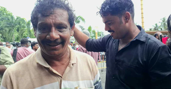 ‘ആദ്യ മൃതദേഹത്തിന് മുകളിൽ പട്ട്, കിട്ടിയത് തലയോട്ടിയും 6 പല്ലുകളും; അസ്ഥികൾക്ക് കേടുപാടില്ലാതെ രണ്ടാമത്തെ മൃതദേഹം’