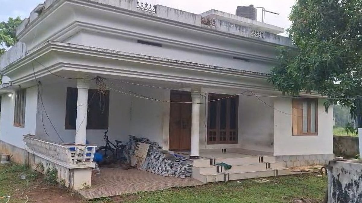 മൂന്ന് ദിവസമായി അടച്ചുപൂട്ടിയ നിലയിൽ; വീട്ടുടമ പൊലീസിനെ വിളിച്ചുവരുത്തി വാതിൽ തുറന്നപ്പോൾ കണ്ടത് ദമ്പതികളുടെ മൃതദേഹങ്ങൾ