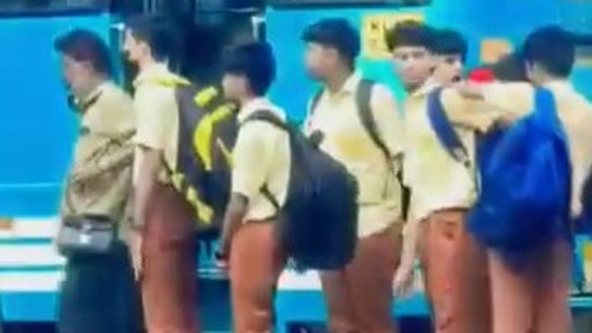 ബസിൽ കയറാൻ വിദ്യാർഥികൾ യാചിക്കേണ്ട അവസ്ഥ; കണ്ടക്ടറുടെ ലൈസൻസ് സസ്പെൻഡ് ചെയ്യും