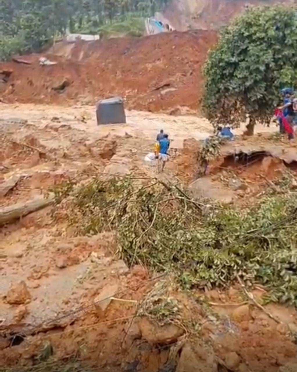 മേപ്പാടി മണ്ണിടിച്ചിൽ; ഒരാൾ മരിച്ചു, ഏഴുപേരെ കാണാതായി
