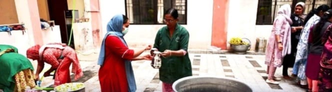 കള്ളാടി മണ്ണിടിച്ചില്; ദുരിതാശ്വാസ ക്യാമ്പിൽ സഹായമായി കുടുംബശ്രീയും ഹരിതകർമ സേനയും