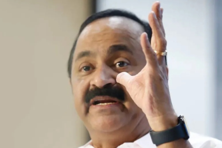 ‘മകന്റെ ഭാര്യയ്ക്കു പരമ്പരാഗത ഭക്ഷണ രീതികൾ പകർന്നു നൽകണം’: മുഖ്യമന്ത്രിയുടെ പരാമർശം വിവാദത്തിൽ
