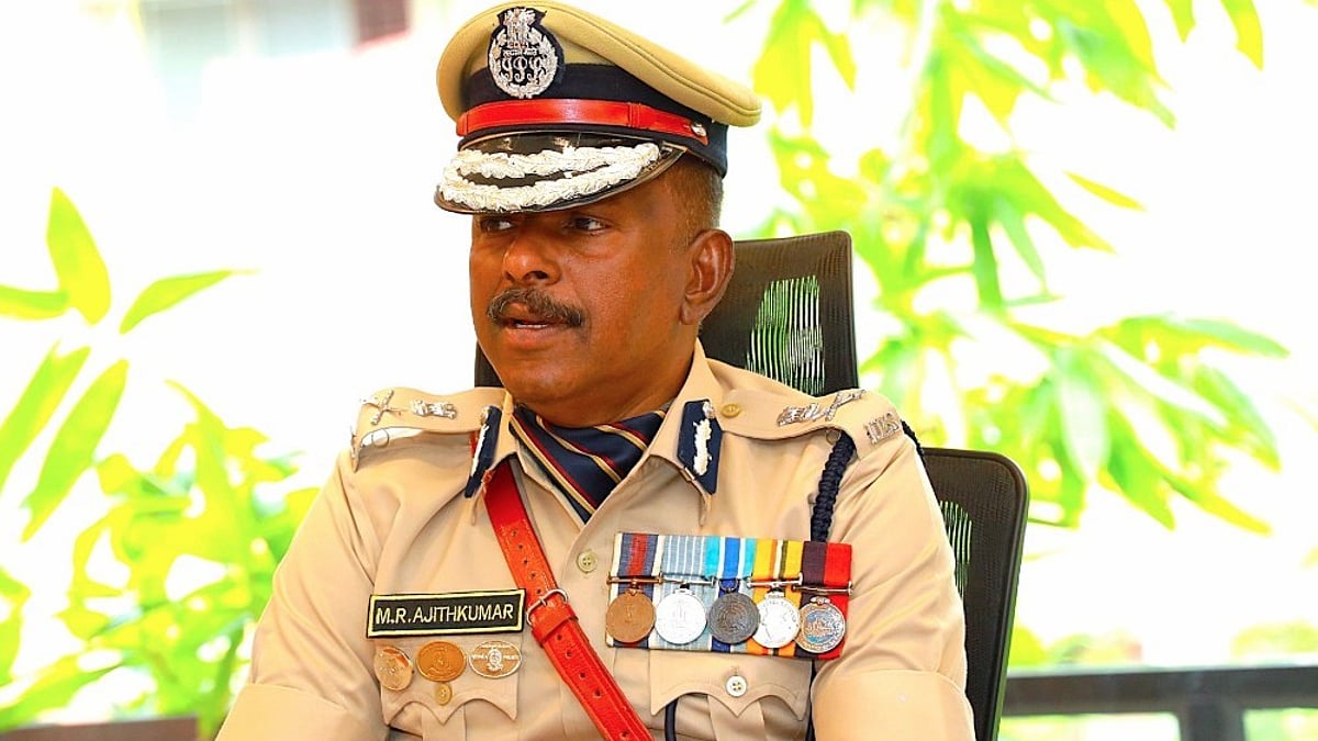 എംആര് അജിത് കുമാറിന് തിരിച്ചടി, സസ്പെന്ഷന് സ്റ്റേ ഇല്ല; ഡിജിപി ആകാന് യോഗ്യനല്ലെന്ന് സര്ക്കാര്