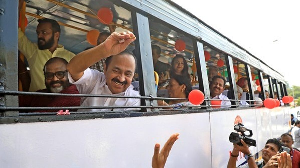 വിവാദങ്ങൾക്കിടെ ‘പ്രിയദർശിനി’ക്ക് ഒരു മാസം; വൻ വിജയമെന്ന് സർക്കാർ, പുതിയ ബസുകൾ ഉടനില്ലെന്ന് മന്ത്രി സിപി ജോൺ