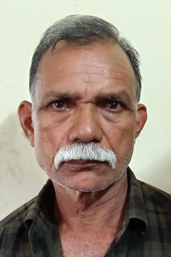 വിൽപ്പനയ്ക്കായി സൂക്ഷിച്ച 33 കുപ്പി ഇന്ത്യൻ നിർമ്മിത വിദേശമദ്യം പിടികൂടി