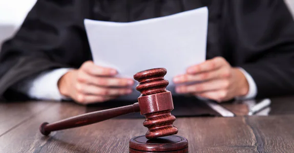 105 വയസുകാരനായ കൊലക്കേസ് പ്രതിയോടു കോടതി: സ്വതന്ത്രമായി ജീവിച്ചോളൂ!
