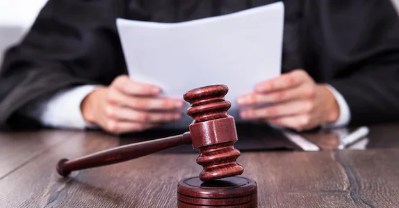 സുപ്രീംകോടതി ജഡ്ജിമാരുടെ എണ്ണം ഇനി 37: ചർച്ചയില്ലാതെ ലോക്സഭ കടന്ന് ബിൽ