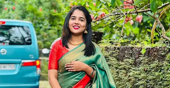 മദ്യപിച്ച് വാഹനം ഓടിച്ച കേസ്: ഹെലൻ ഓഫ് സ്പാർട്ടയുടെ ലൈസൻസ് സസ്പെൻഡ് ചെയ്തു