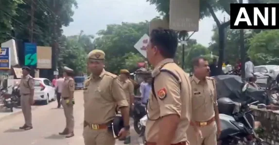 ജോലിസ്ഥലത്ത് ഭാര്യയെ വെടിവച്ച് കൊന്നു; പിന്നീട് സ്വന്തം സഹോദരിയെ കൊന്ന് യുവാവ് ജീവനൊടുക്കി