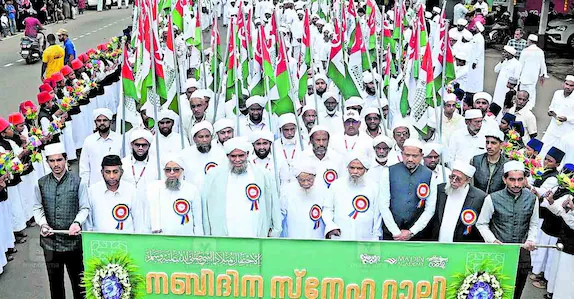 പ്രവാചക പ്രകീർത്തനവുമായി നബിദിനാഘോഷം ഇന്ന്
