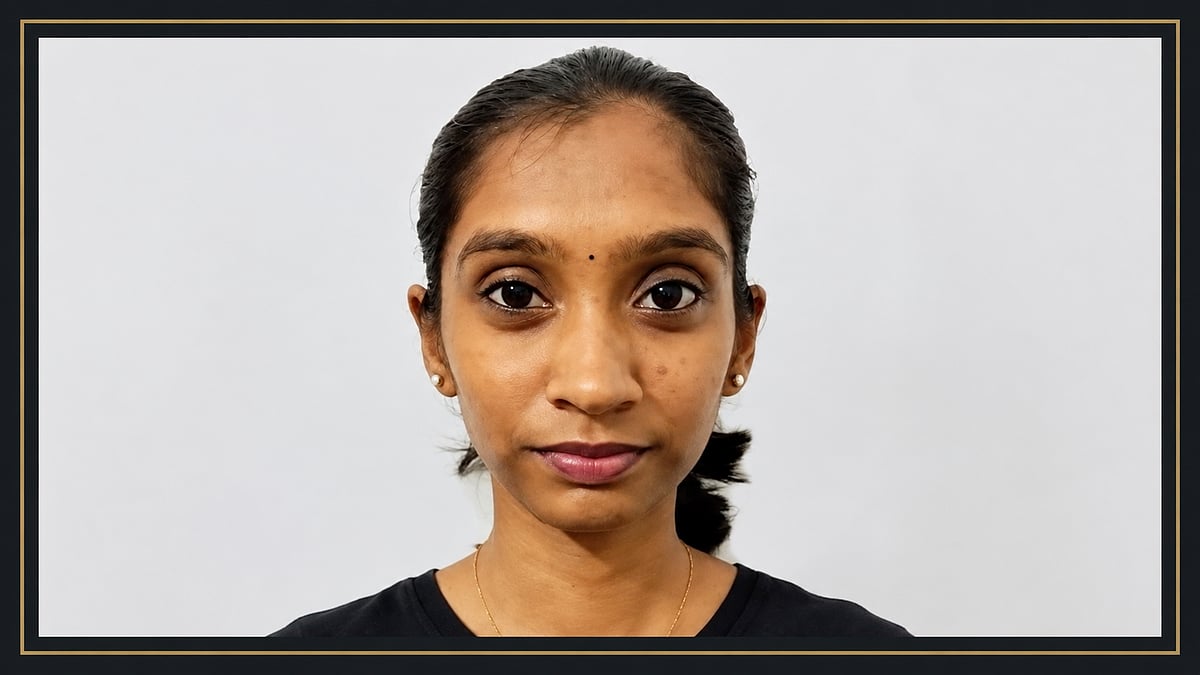 ഊരി വീണ ഷൂ എടുക്കാൻ ശ്രമം; ബസിൽനിന്ന് തെറിച്ചുവീണ് വിദ്യാർഥിനി മരിച്ചു