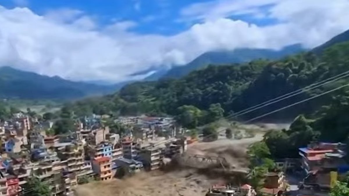 നേപ്പാള് മിന്നല് പ്രളയം; കാണാമറയത്ത് 49 ഇന്ത്യക്കാര്, ബിഹാറില് 5,600 പേരെ ഒഴിപ്പിച്ചു