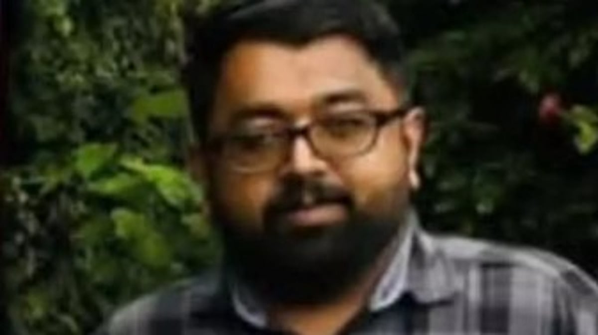 വ്യാജ ബിരുദ സർട്ടിഫിക്കറ്റ് നൽകി പഞ്ചായത്തിൽ അഞ്ച് വർഷം ജോലി; ഡിവൈഎഫ്ഐ നേതാവിനെതിരെ കേസ്