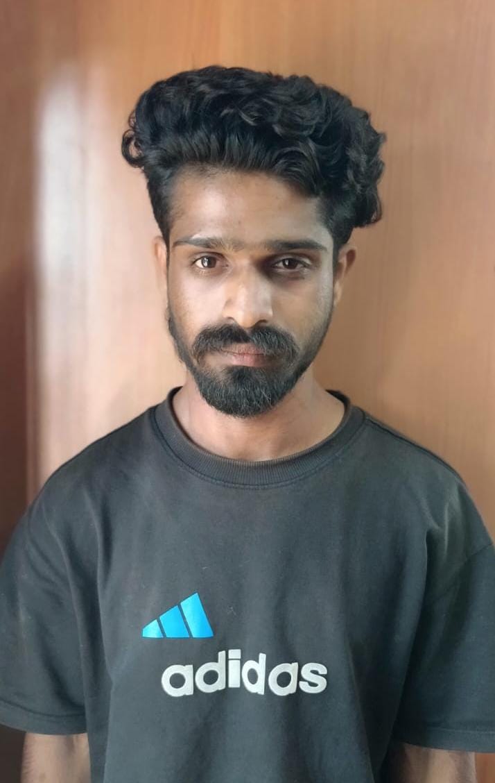 എം.ഡി.എം.എ യുമായി കോഴിക്കോട് സ്വദേശിയായ യുവാവ് പിടിയിൽ