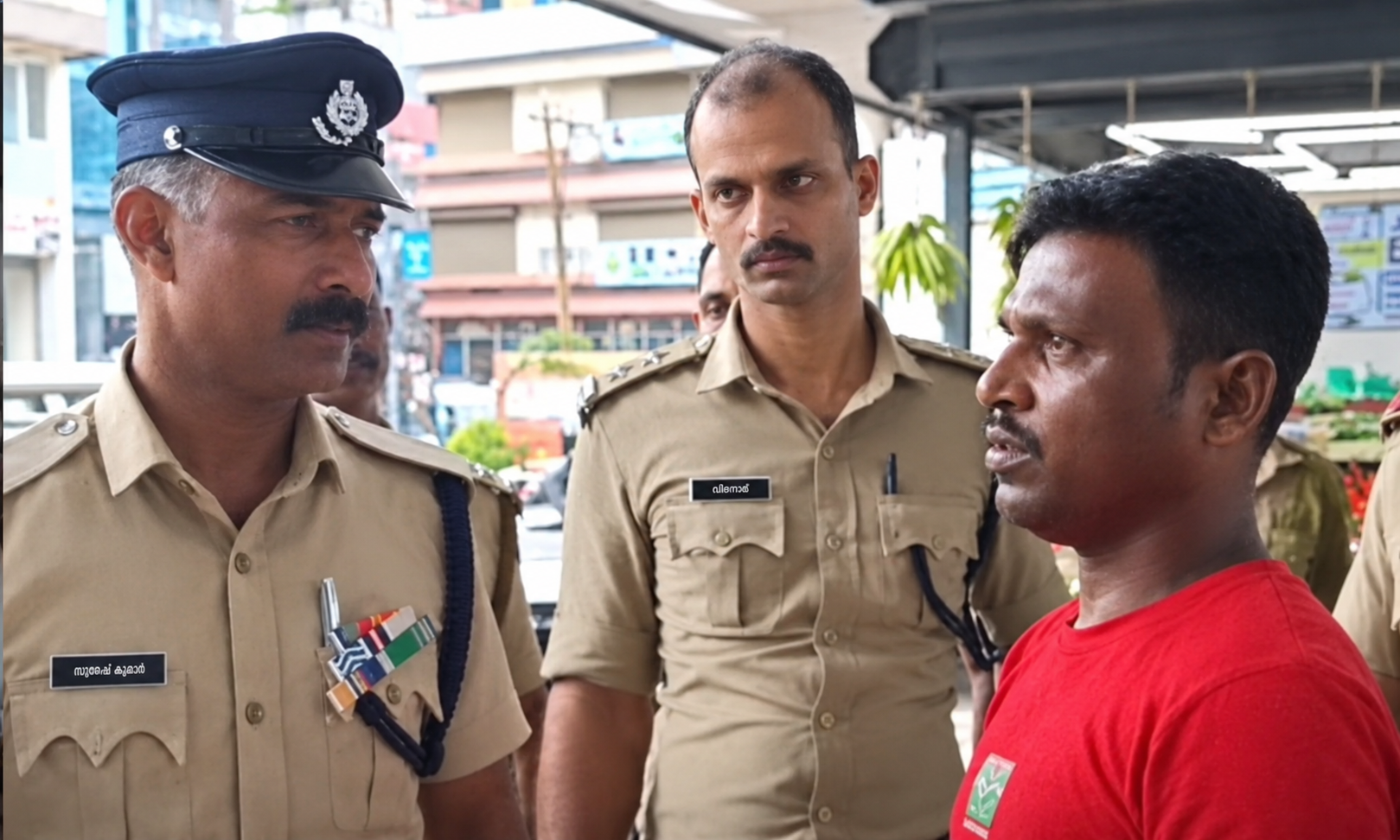 നാല് കടകളിൽ നിന്നും കവർന്നത് 3.75 ലക്ഷം രൂപ! വീണ്ടും മോഷ്ടിക്കാനെത്തിയ പ്രതിയെ പൂട്ടി പൊലീസ്