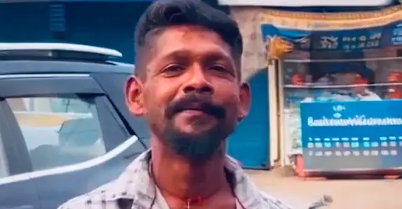 റോഡിൽ തള്ളിയത് ഓട്ടോറിക്ഷ ഡ്രൈവർ കണ്ടു; കുഞ്ഞുമോന്റെ മരണം കൊലപാതകം, സുഹൃത്തുക്കൾ അറസ്റ്റിൽ