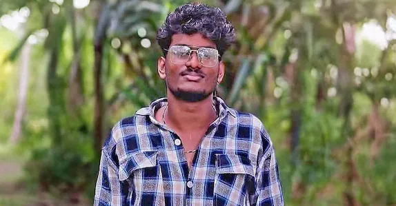 പ്രണയിച്ച പെൺകുട്ടി ആത്മഹത്യ ചെയ്തു; മനോവിഷമത്തിൽ യുവാവ് ട്രെയിനിനു മുന്നിൽ ചാടി ജീവനൊടുക്കി