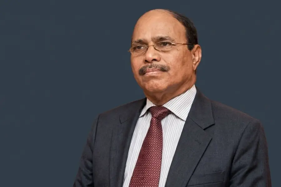 പന്തെടുക്കാൻ വിളിക്കും, ഷൂവും ചോക്ലേറ്റും നൽകും; വീരമണിയുടെ ലൈംഗിക വൈകൃതം 12-16 വയസ്സുള്ള പെൺകുട്ടികളോട്