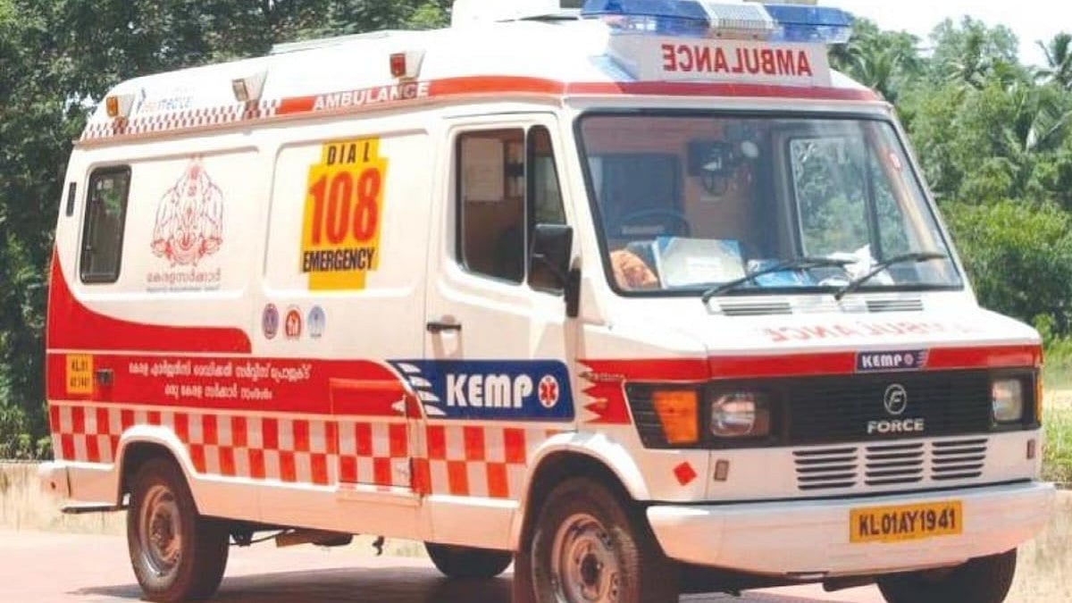 4500 രൂപ ബോണസ് നല്കും; 108 ആംബുലന്സ് ജീവനക്കാരുടെ സമരം പിന്വലിച്ചു
