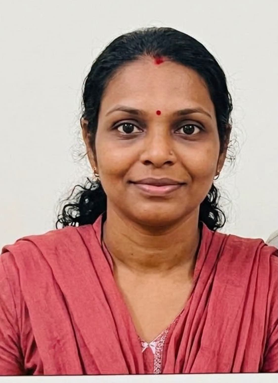 വയോധികയെ സഹായിക്കാനെന്ന വ്യാജേന അക്കൗണ്ടിൽ നിന്ന് 1.70 ലക്ഷം രൂപ തട്ടിയെടുത്തു; യുവതി അറസ്റ്റിൽ