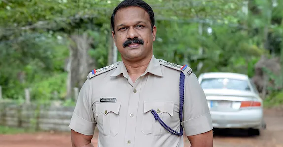 വിവാഹ വാഗ്ദാനം നൽകി യുവതിയെ പീഡിപ്പിച്ചു; സിഐക്ക് സസ്പെൻഷൻ